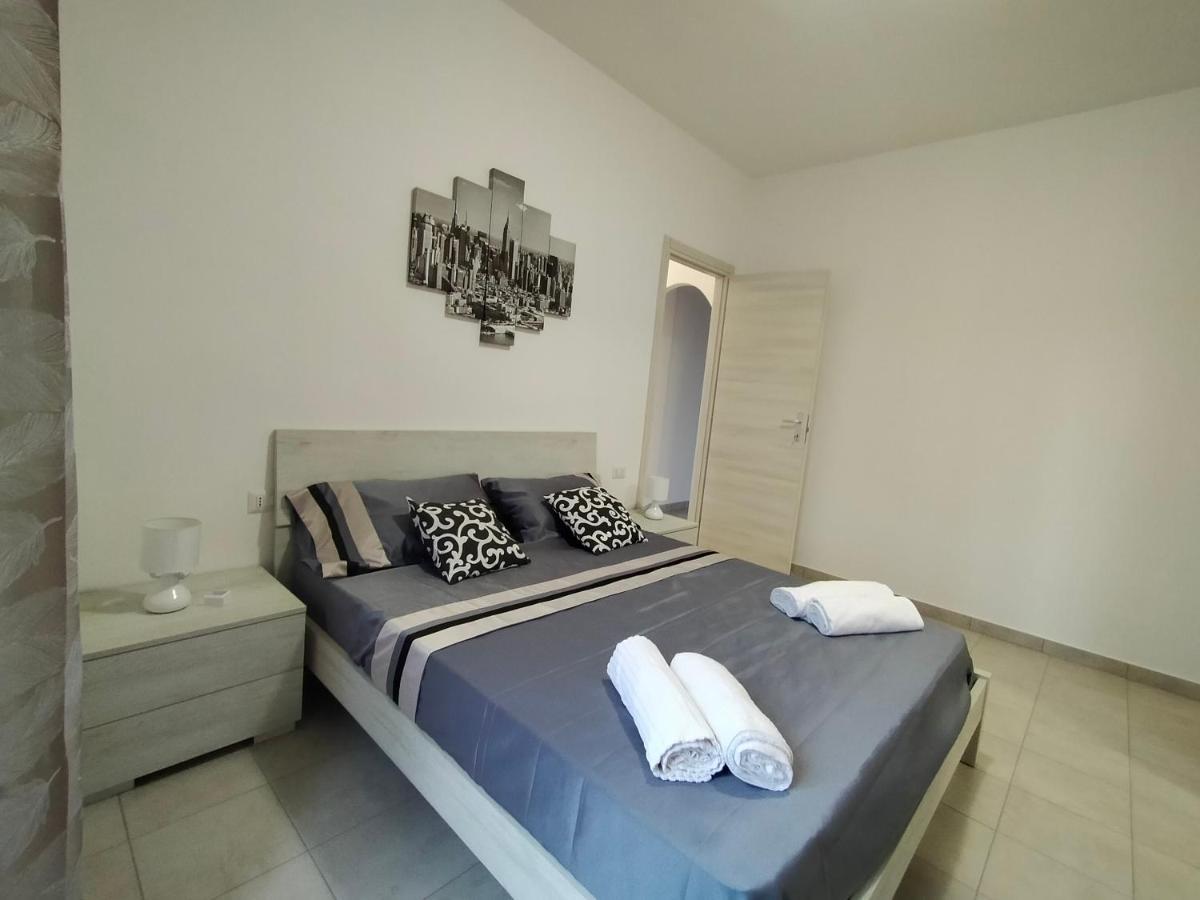 Holiday House Chiara SantʼAntìoco Exterior foto
